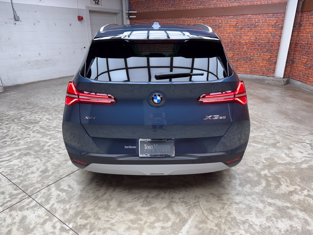 Used 2026 BMW X3 xDrive30i w/ Premium Package AWD/4WD image 4