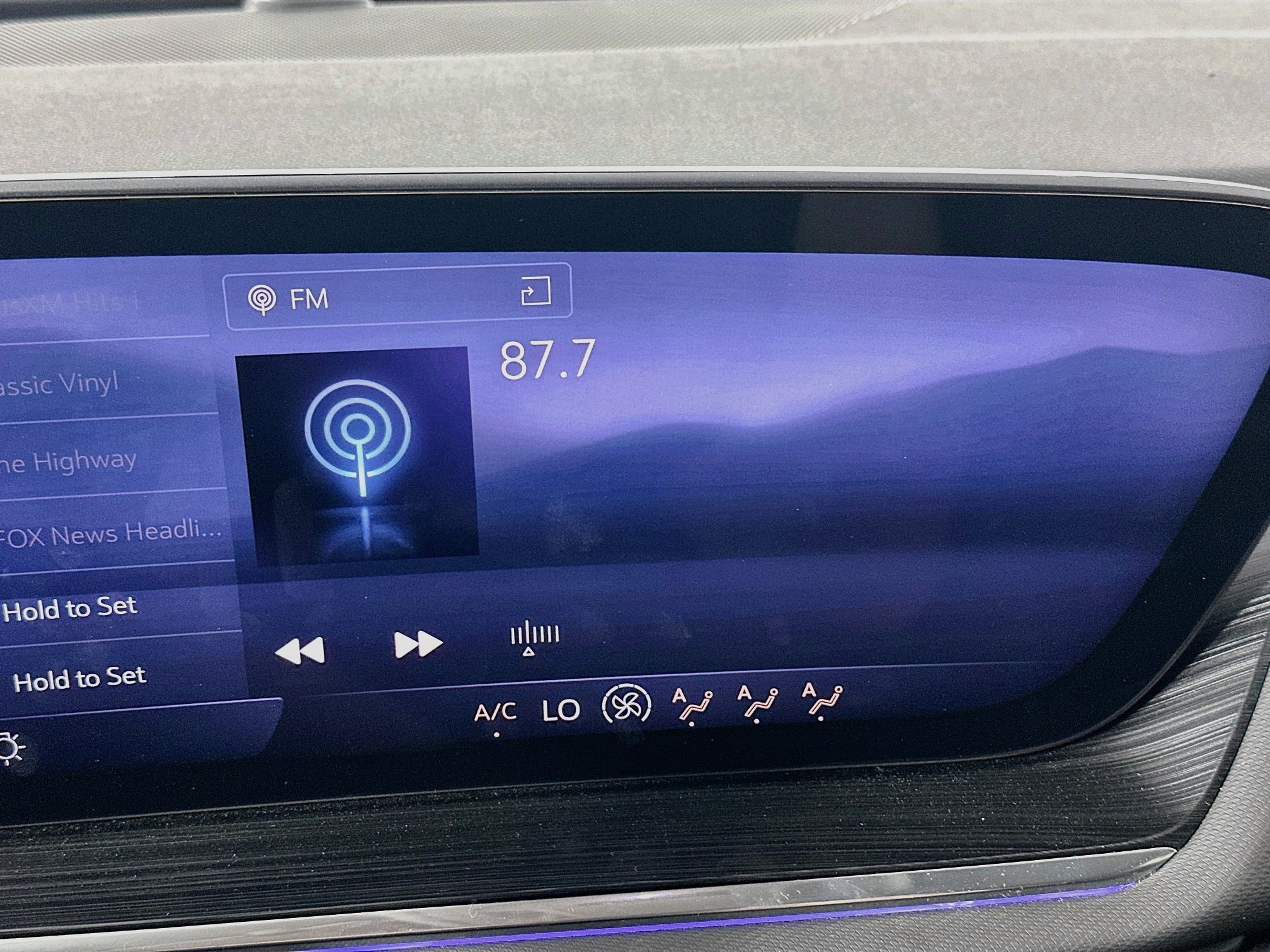 Used 2024 Buick Envision Preferred AWD/4WD image 21