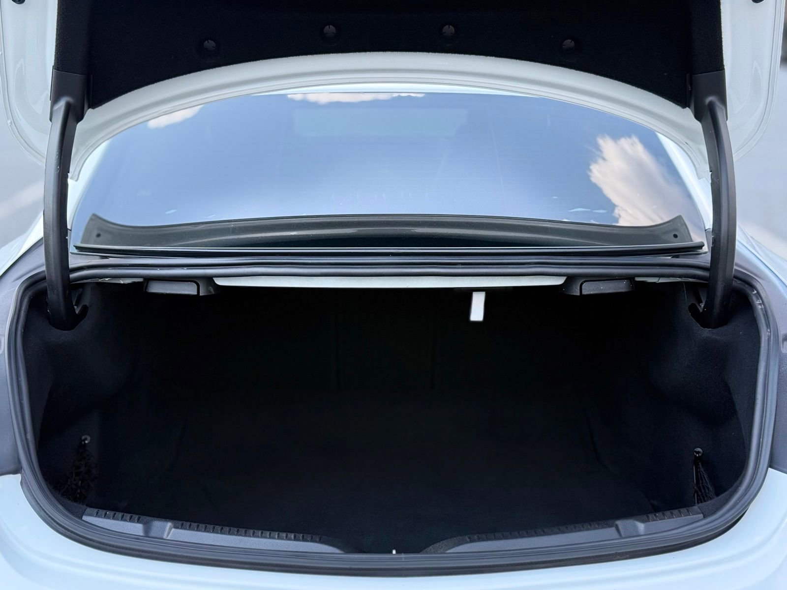 Used 2018 Mercedes-Benz E 400 4MATIC Coupe image 48