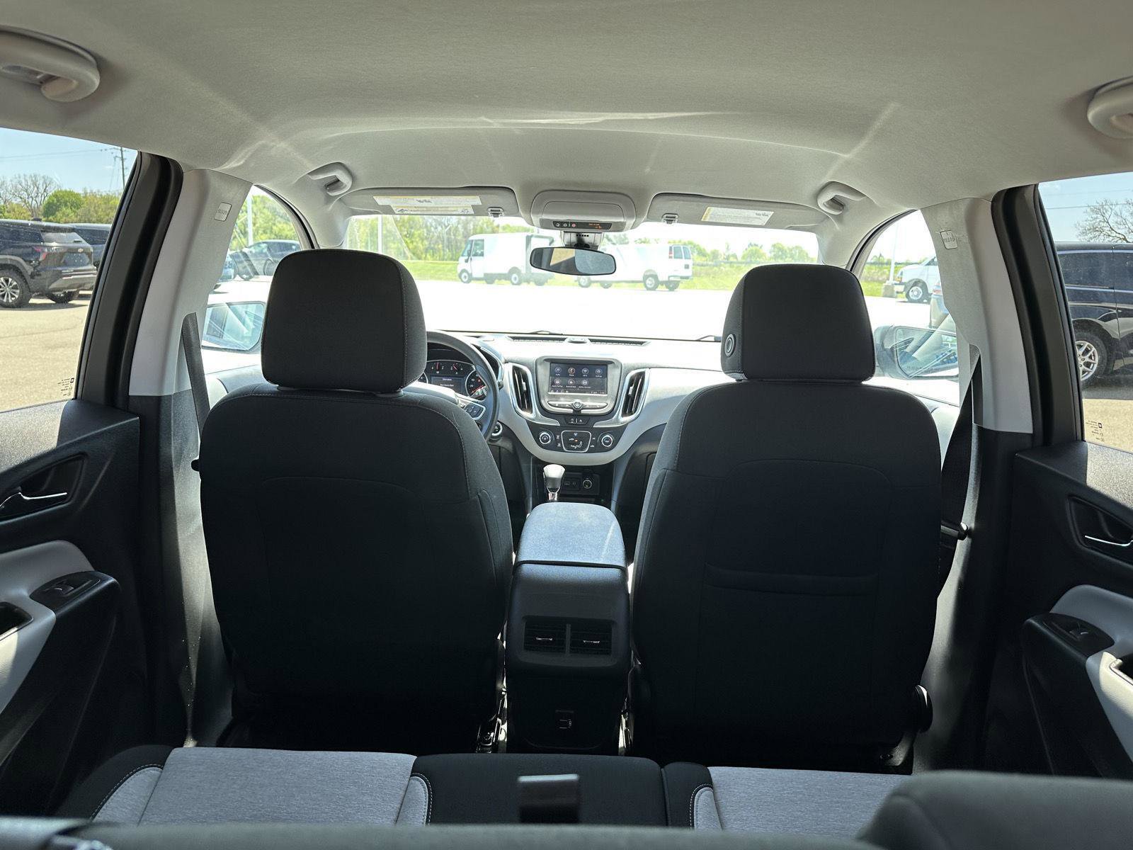 Used 2023 Chevrolet Equinox LS w/ LS Convenience Package FWD image 7