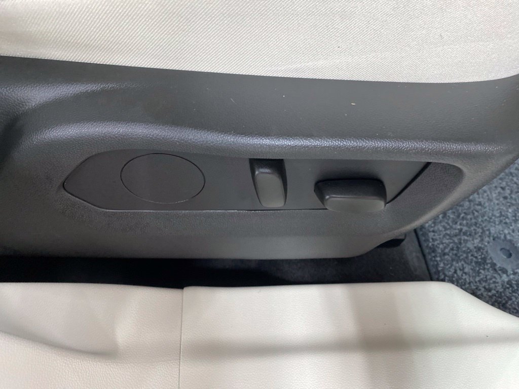 Used 2023 Buick Envision Avenir AWD/4WD image 24