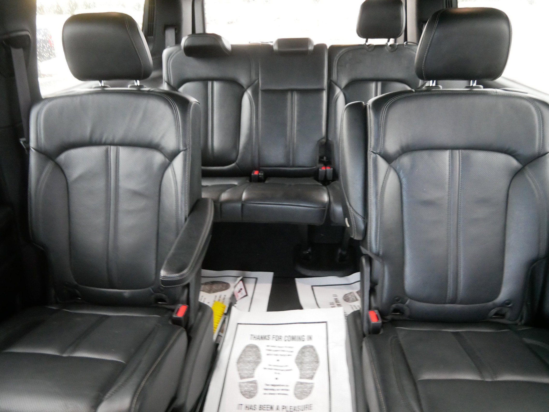 Used 2022 Jeep Wagoneer Series III w/ Rear Seat Video Group 1 image 13