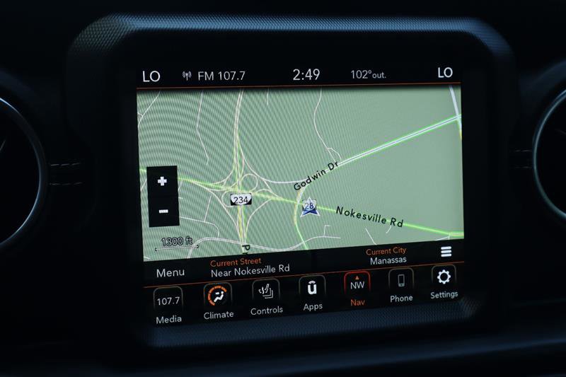 Used 2022 Jeep Wrangler Unlimited Sahara w/ Cold Weather Group image 17