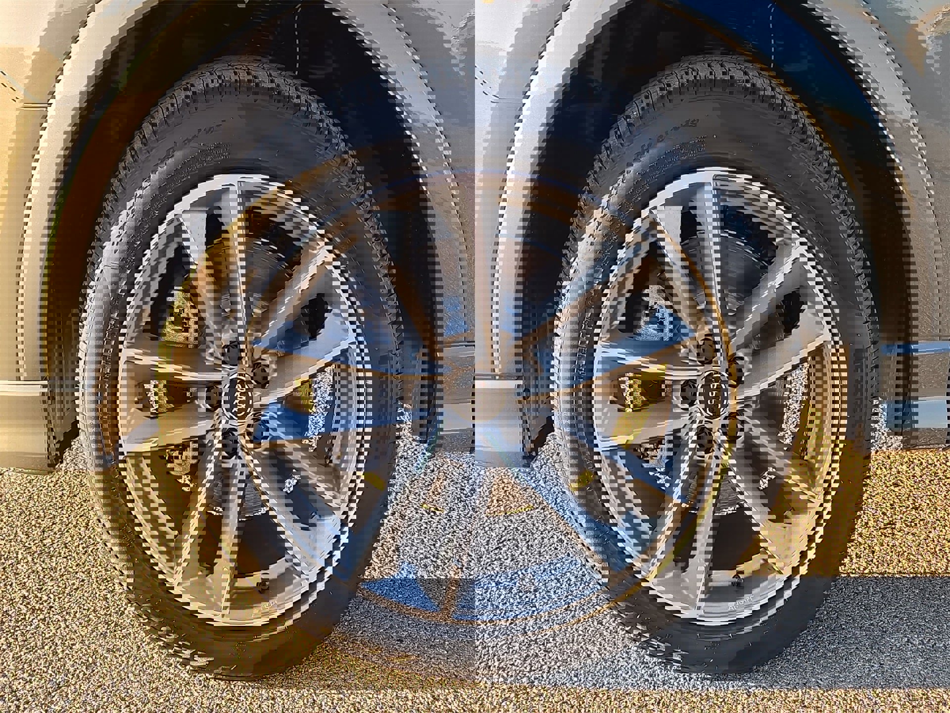 New 2025 Audi Q3 2.0T Premium image 11