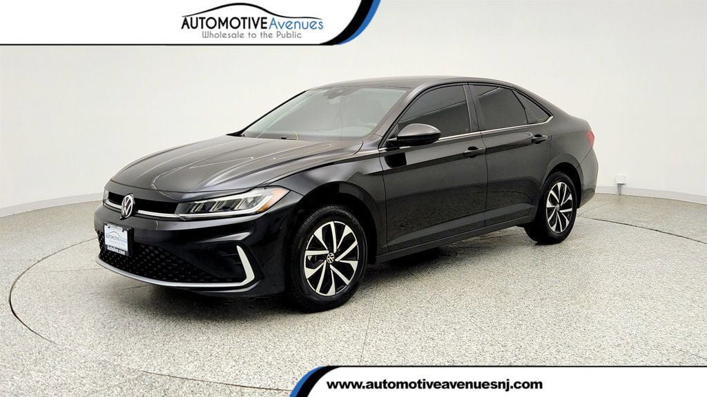 Used 2025 Volkswagen Jetta S FWD image 1