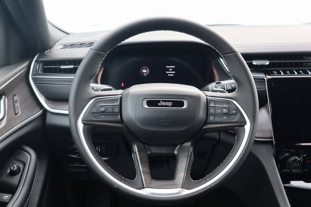 New 2025 Jeep Grand Cherokee L Limited image 4