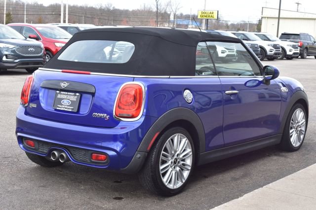 Used 2019 MINI Cooper S w/ Signature Upholstery Package FWD image 12