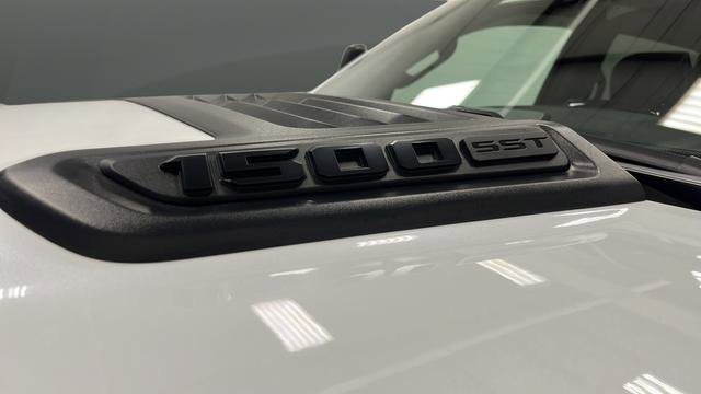 Used 2025 RAM 1500 Laramie w/ Night Edition AWD/4WD image 46