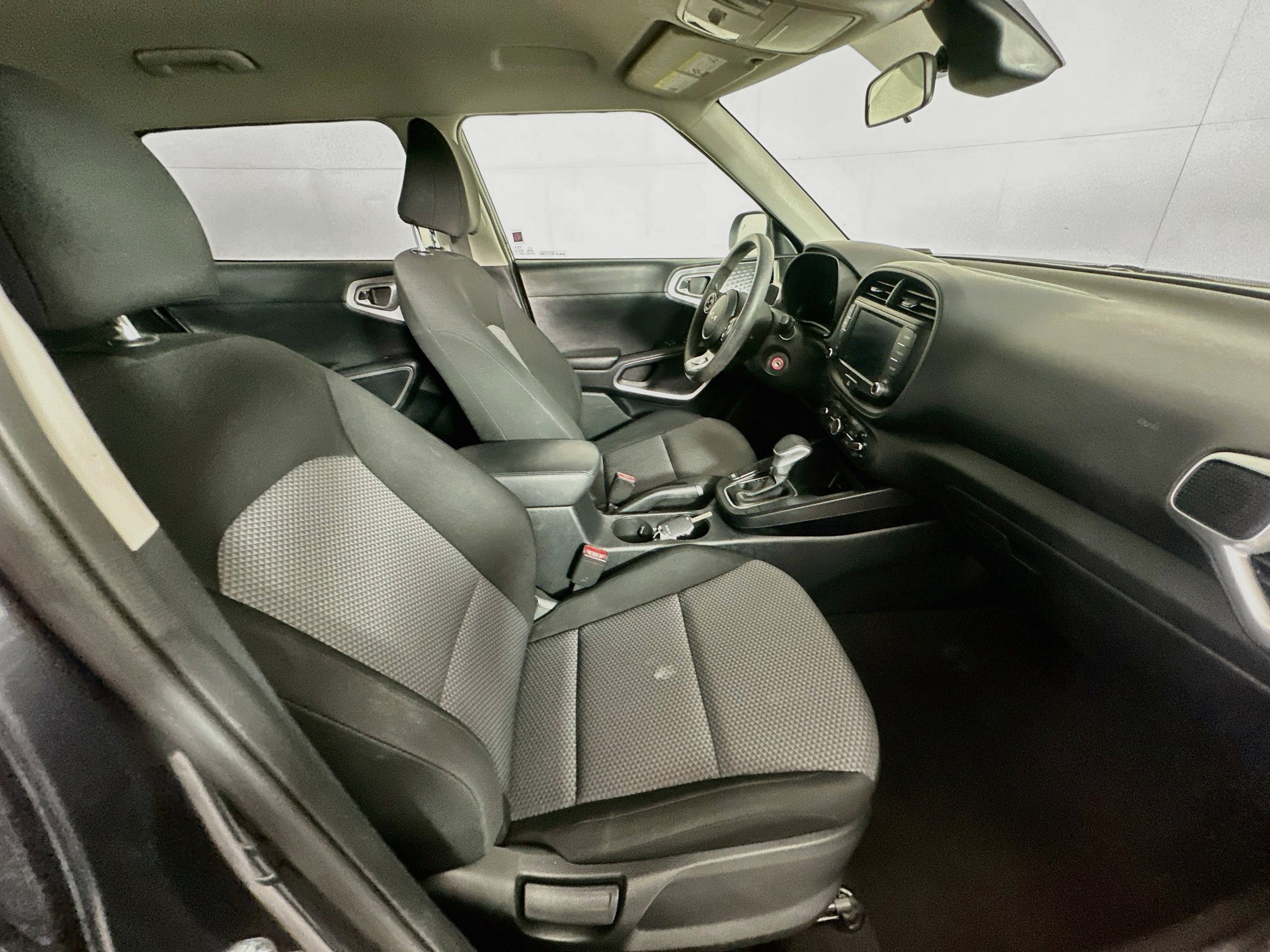 Used 2022 Kia Soul LX w/ Technology Package FWD image 29