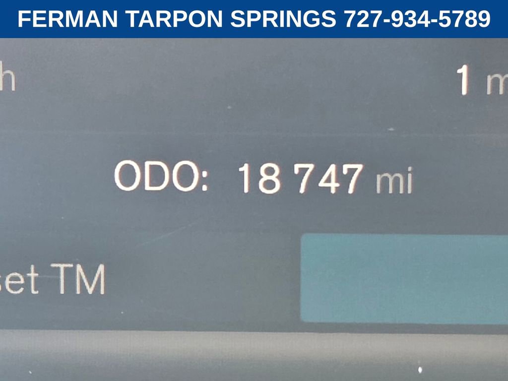 Certified 2025 Volvo XC40 B5 Core image 35