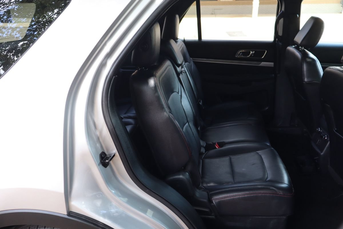 Used 2019 Ford Explorer Sport AWD/4WD image 23