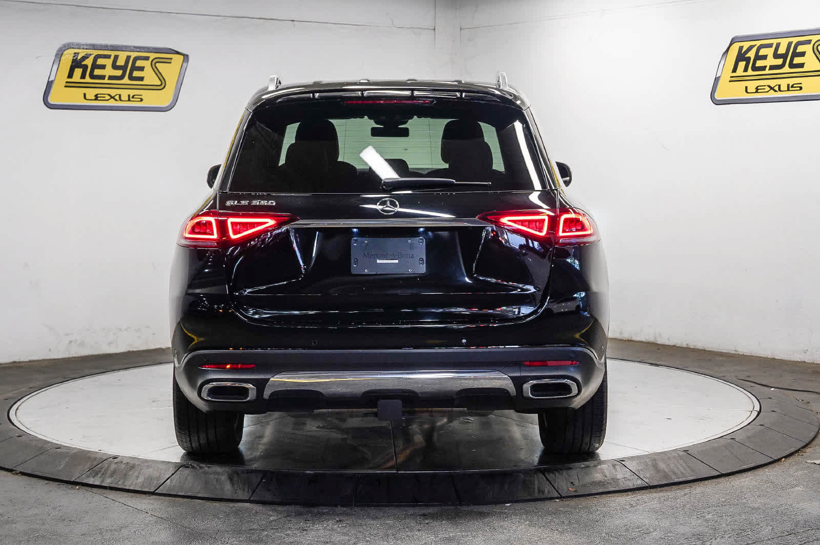 Used 2021 Mercedes-Benz GLE 350 image 3