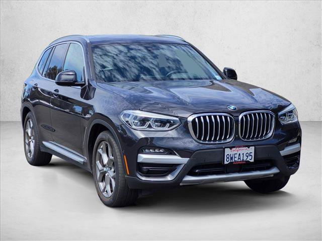Used 2021 BMW X3 xDrive30e w/ Executive Package AWD/4WD image 3