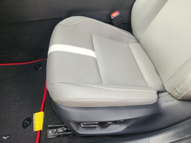Certified 2025 Toyota Camry SE AWD/4WD image 23