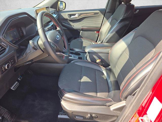 Used 2023 Ford Escape ST-Line w/ Tech Pack #1 FWD image 15