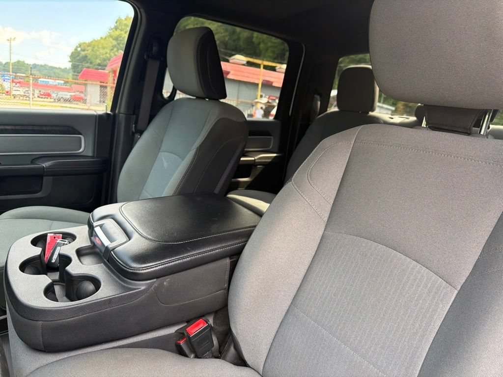 Used 2022 RAM 2500 Big Horn AWD/4WD image 9