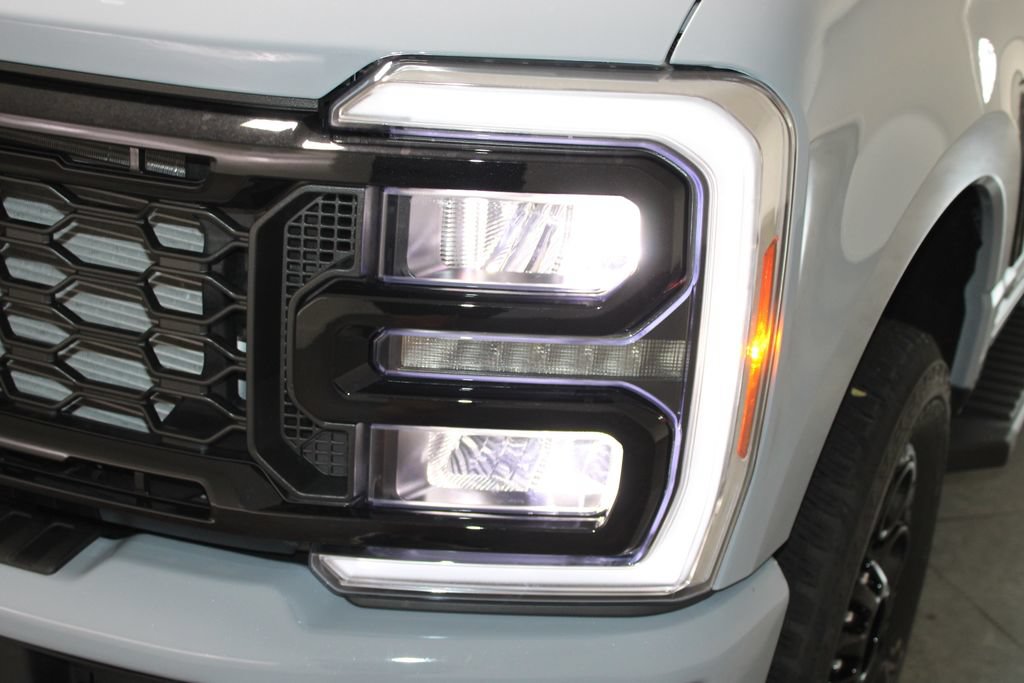 New 2026 Ford F250 Lariat w/ Black Appearance Package AWD/4WD image 61