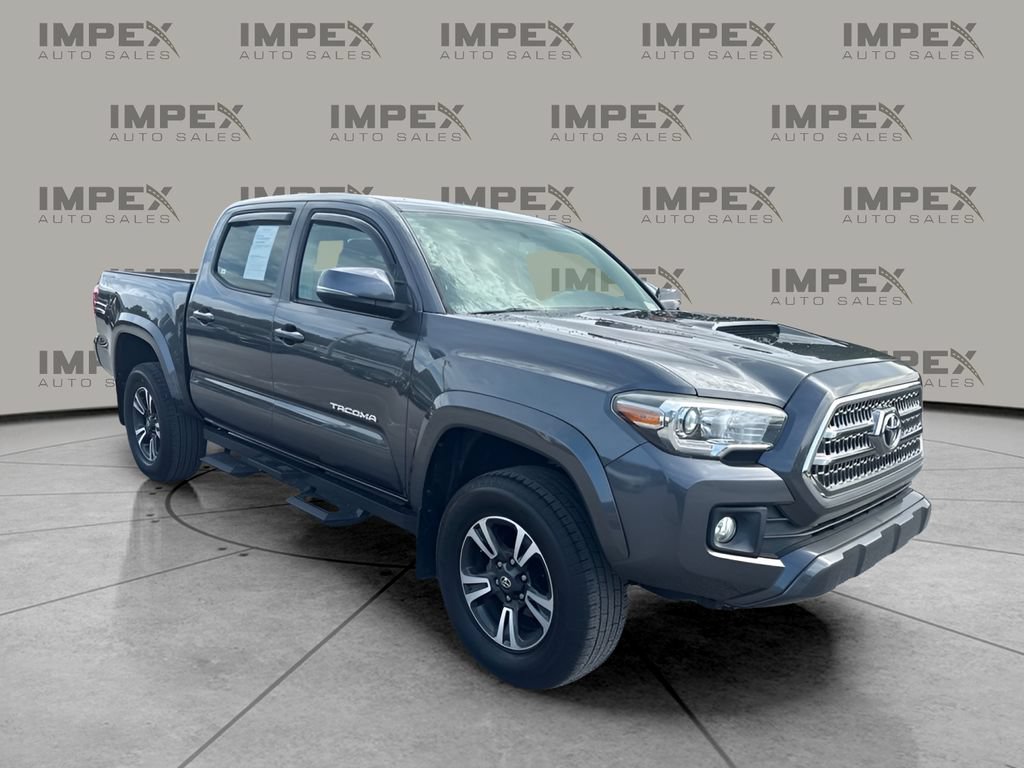 Used 2016 Toyota Tacoma SR5 RWD image 4