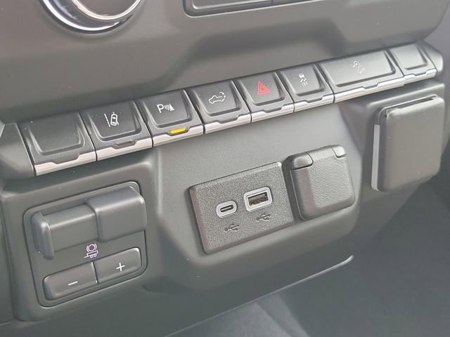 Certified 2024 Chevrolet Silverado 2500 Custom w/ Custom Value Package AWD/4WD image 21
