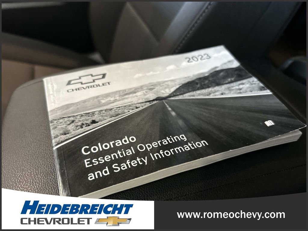 Used 2023 Chevrolet Colorado LT w/ LT Convenience Package II AWD/4WD image 27