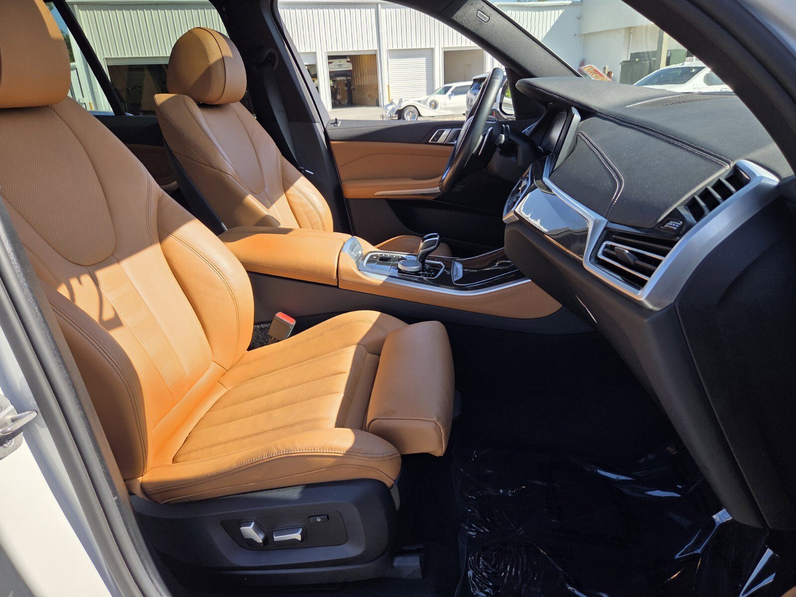 Used 2022 BMW X5 sDrive40i w/ Premium Package image 17