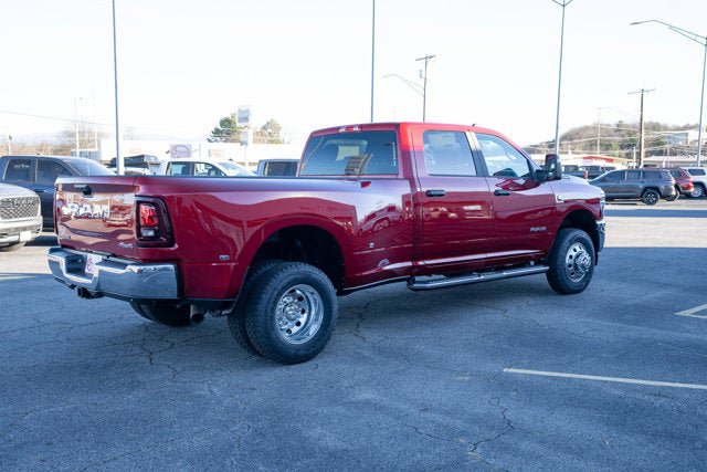 New 2026 RAM 3500 Big Horn AWD/4WD image 5
