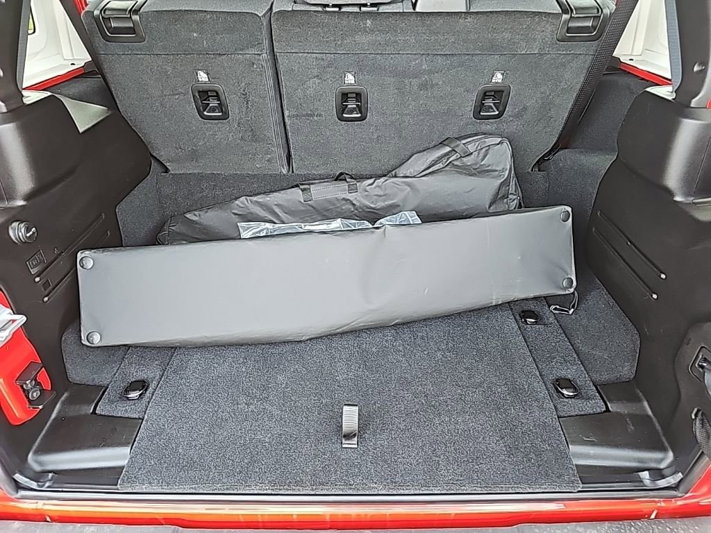 Certified 2025 Jeep Wrangler Unlimited Sahara w/ Safety Group image 20