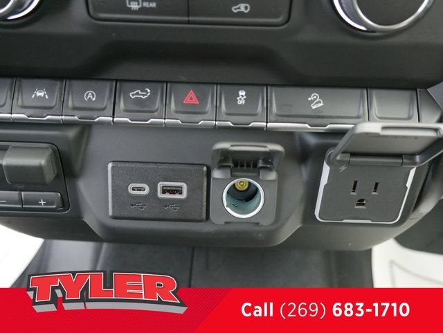 New 2026 Chevrolet Silverado 1500 Custom Trail Boss w/ Dark Appearance Package AWD/4WD image 32