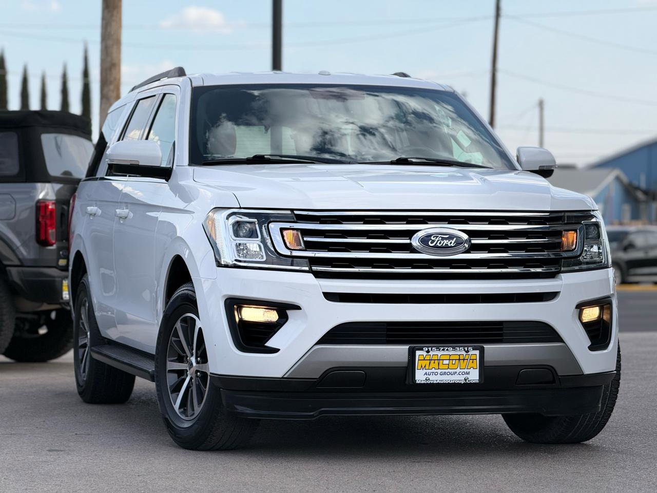 Used 2019 Ford Expedition XLT w/ Equipment Group 201A RWD image 3