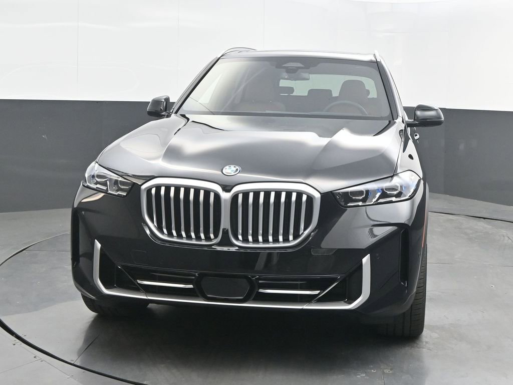 New 2026 BMW X5 xDrive50e w/ Premium Package AWD/4WD image 10
