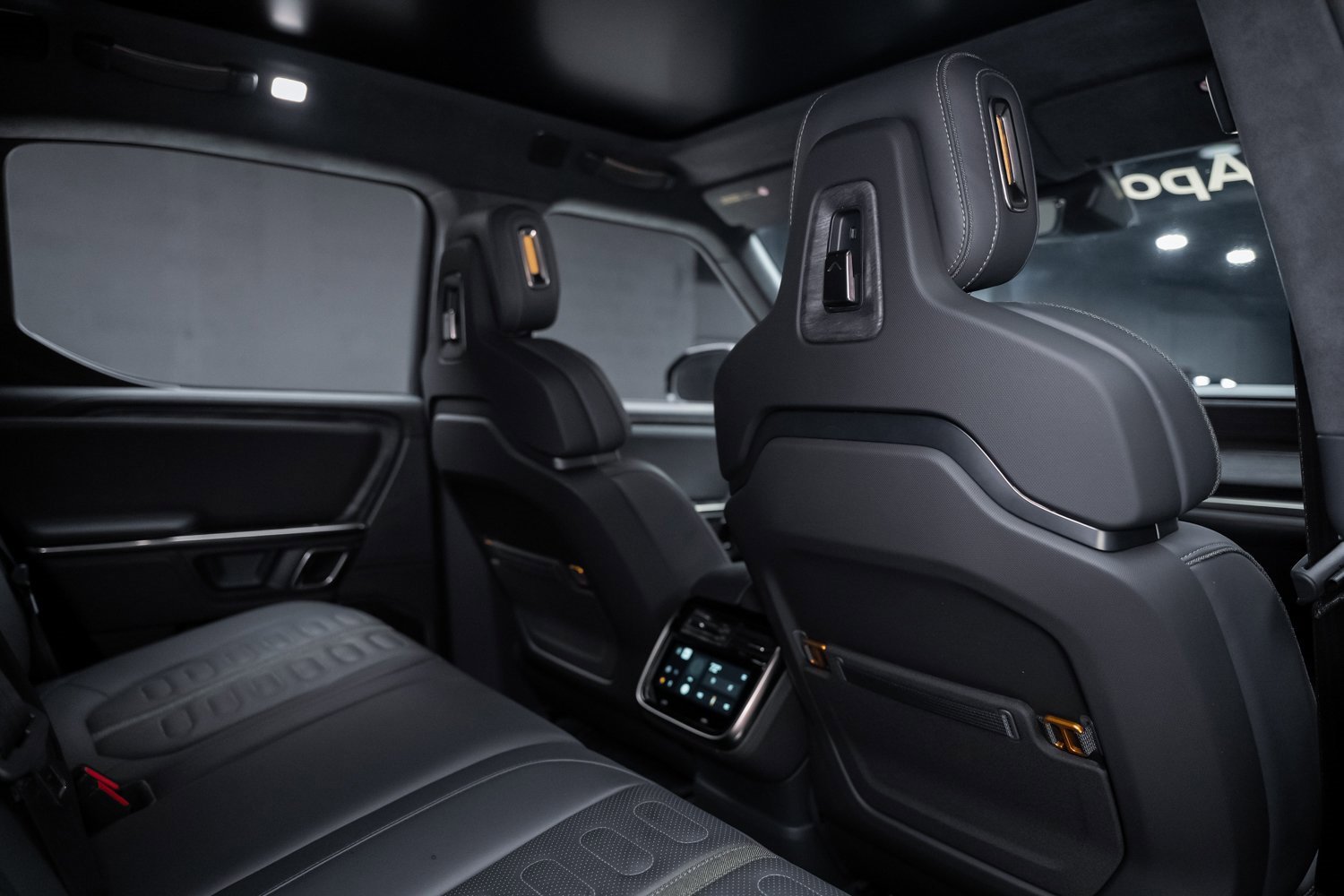 Used 2022 Rivian R1T Adventure image 63