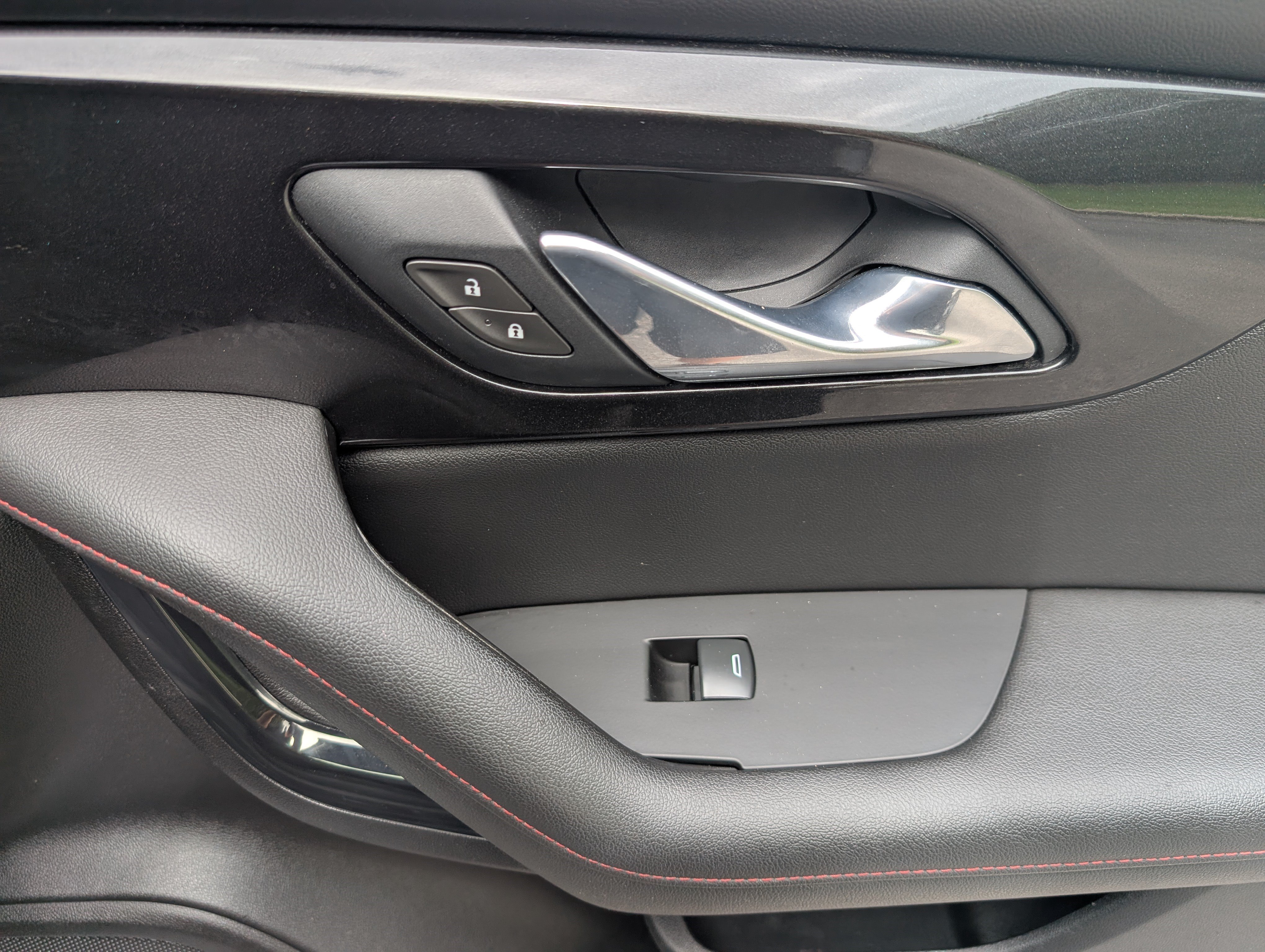 Used 2021 Chevrolet Blazer RS w/ Enhanced Convenience Package FWD image 22