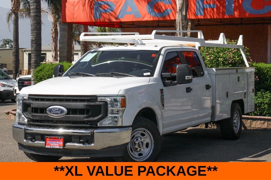Used 2022 Ford F350 XL w/ Power Equipment Group RWD image 4