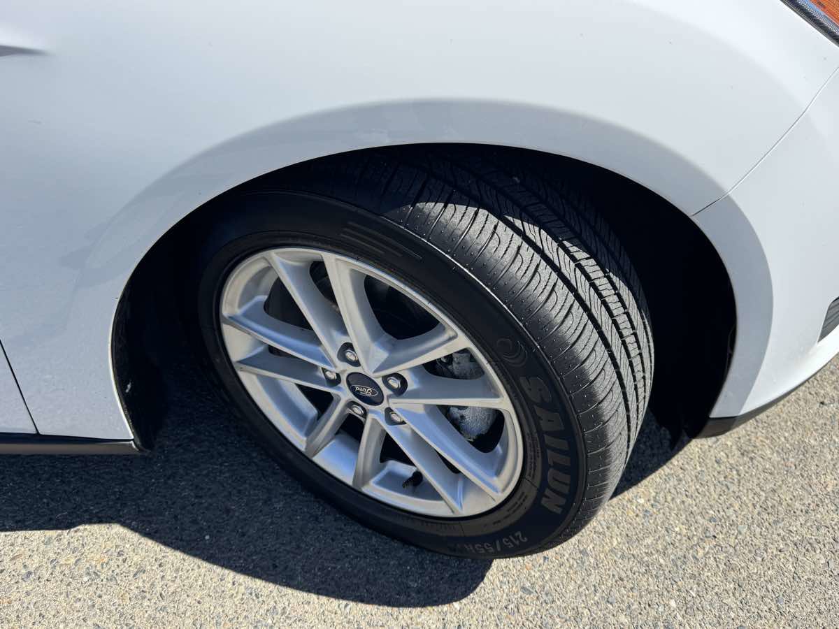 Used 2017 Ford Focus SE FWD image 34