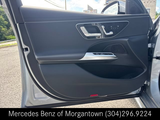 New 2027 Mercedes-Benz E 350 4MATIC Sedan image 9