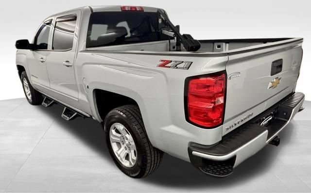 Used 2018 Chevrolet Silverado 1500 LT w/ All Star Edition image 6