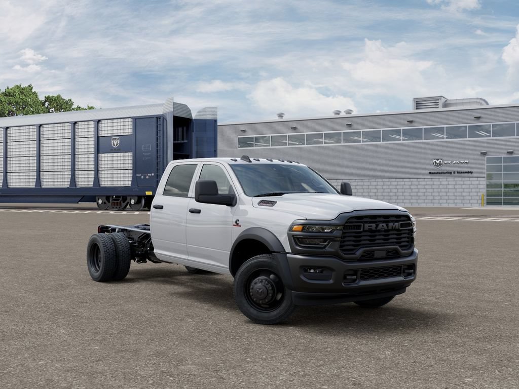New 2025 RAM 5500 Tradesman AWD/4WD image 5