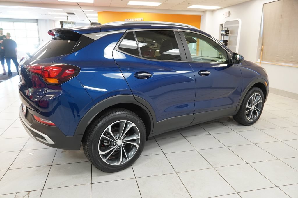 Used 2022 Buick Encore GX Select AWD/4WD image 12