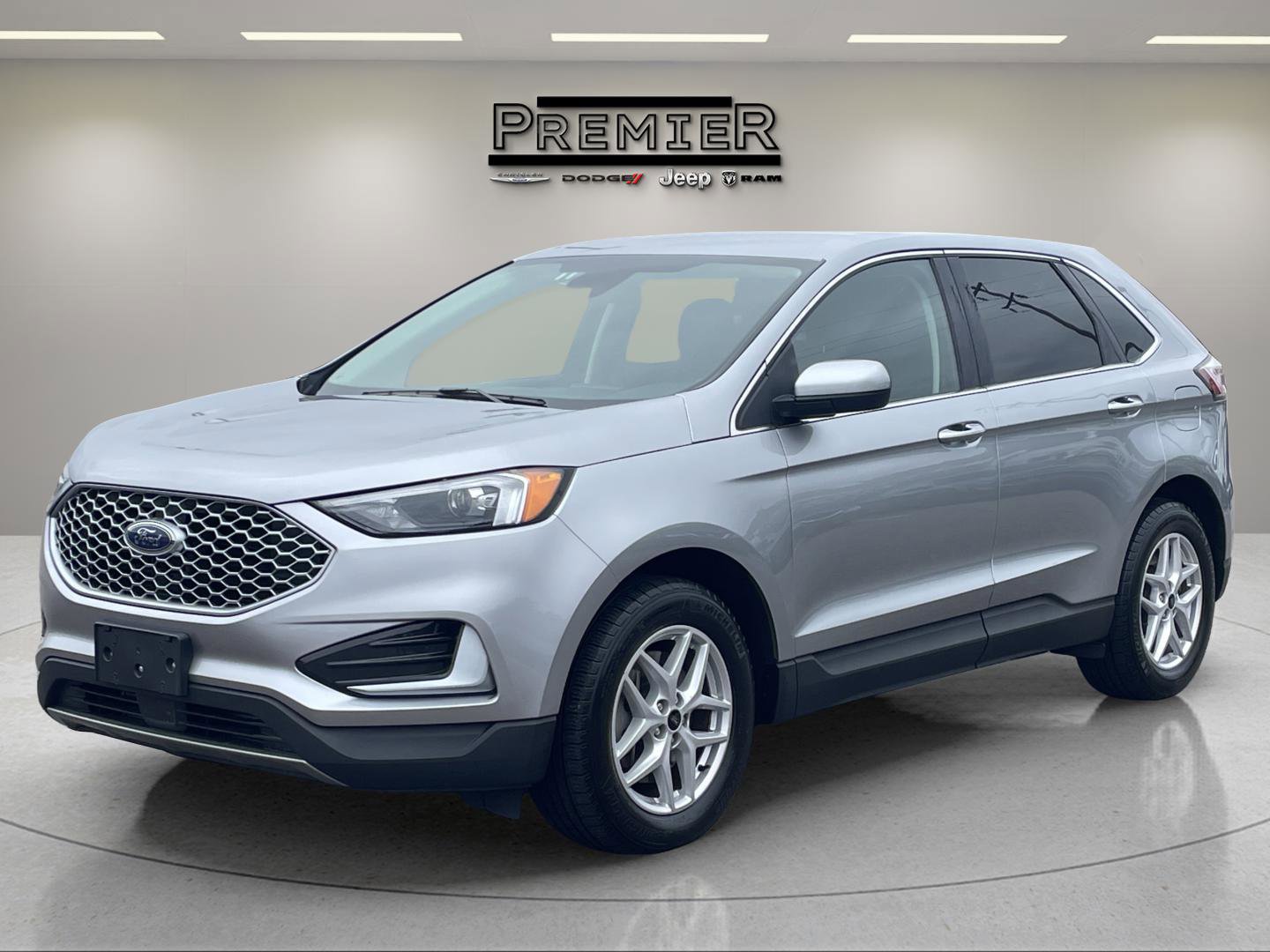 Used 2024 Ford Edge SEL image 1