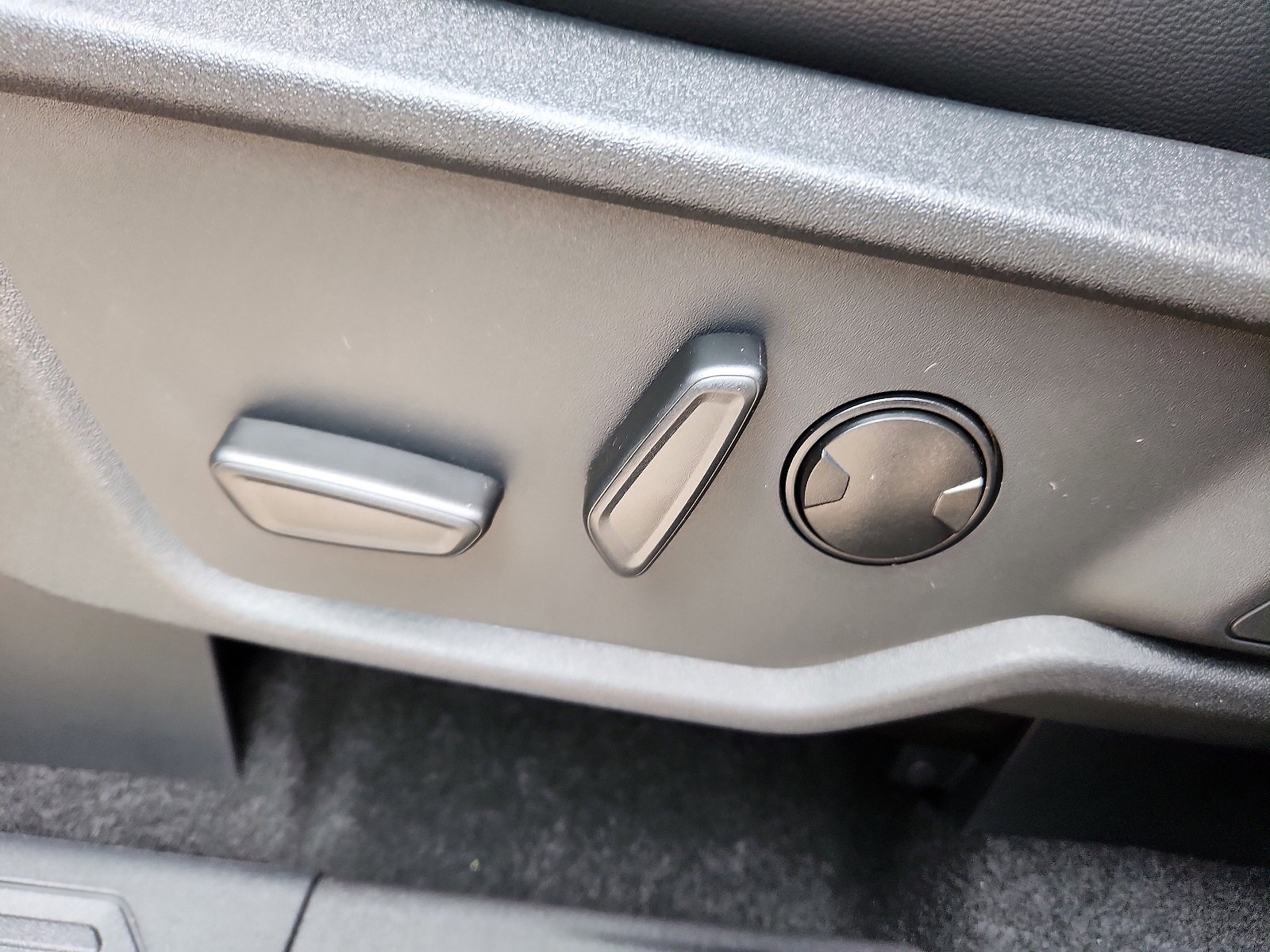 New 2024 Ford Bronco Outer Banks image 12