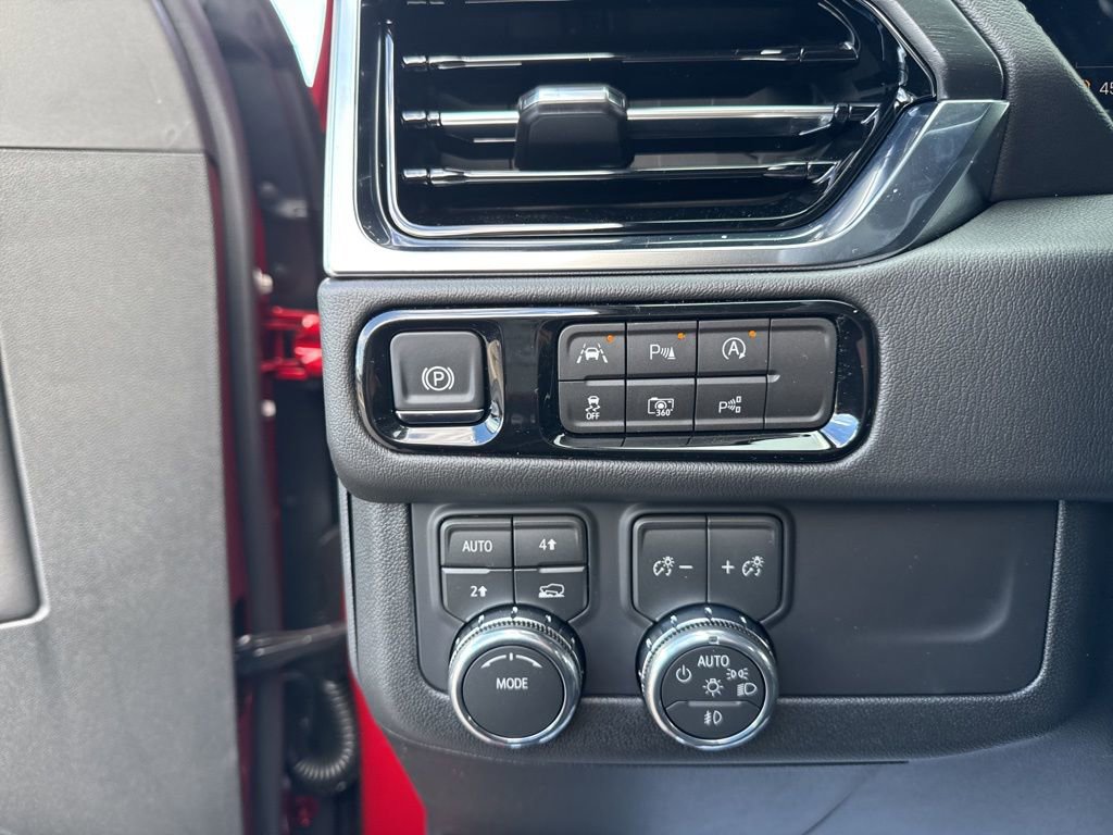 New 2026 GMC Yukon XL Denali image 14