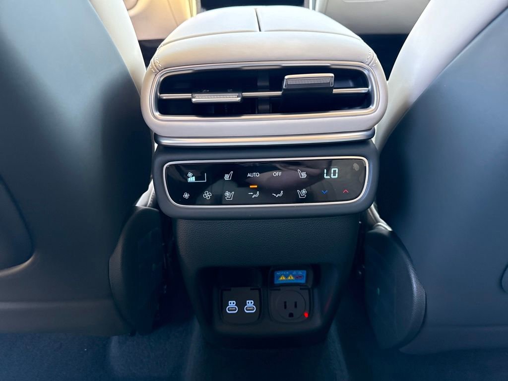 New 2026 Genesis GV80 3.5T e-SC AWD/4WD image 15