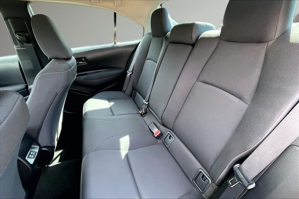 Used 2023 Toyota Corolla LE FWD image 23