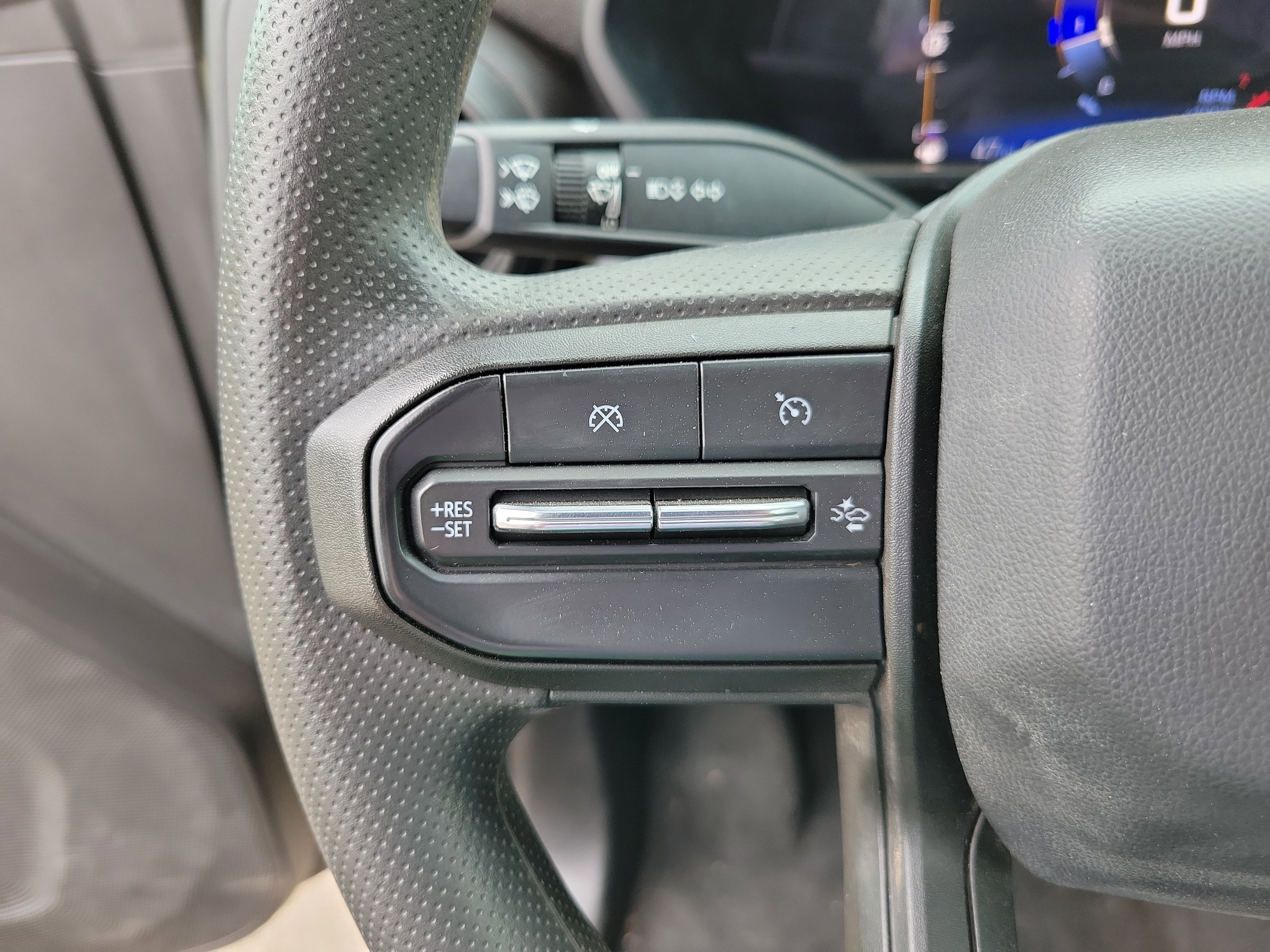 Used 2023 Chevrolet Colorado Trail Boss image 13