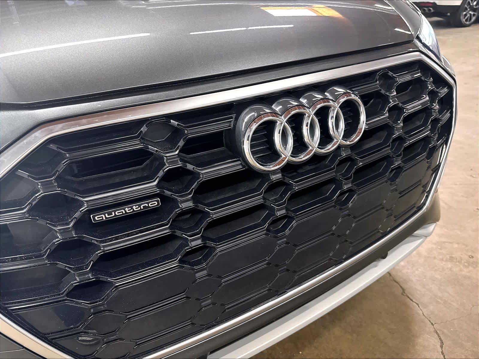Used 2023 Audi Q5 2.0T Premium w/ Convenience Package AWD/4WD image 32