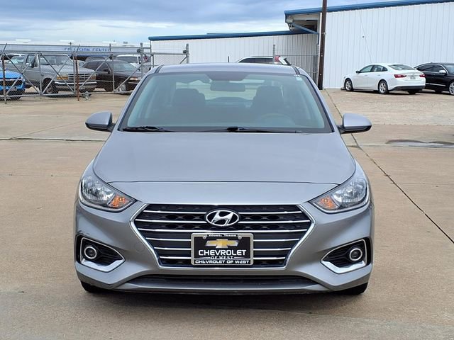 Used 2022 Hyundai Accent SEL FWD image 2