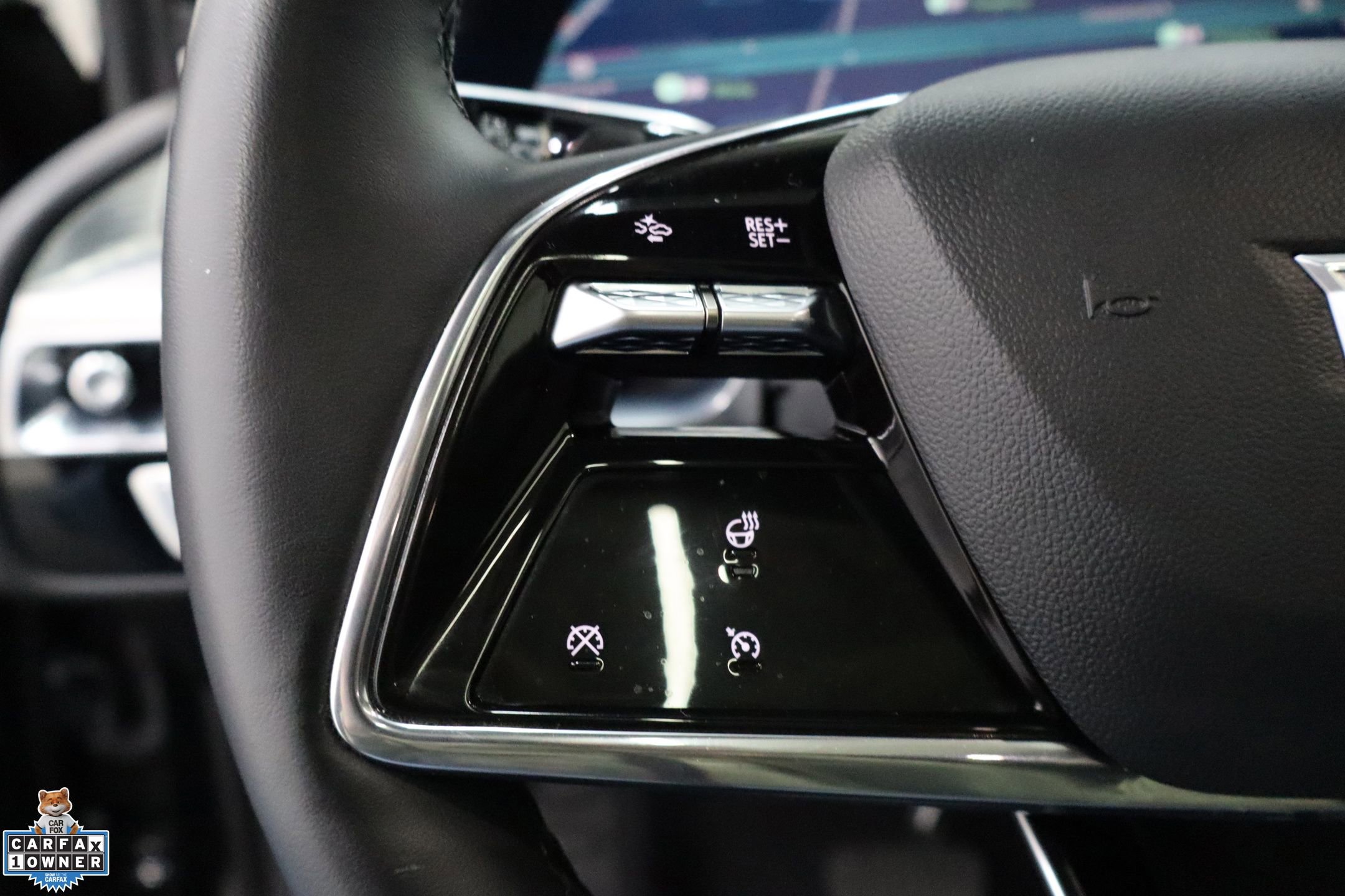 Used 2024 Cadillac Lyriq Sport image 16