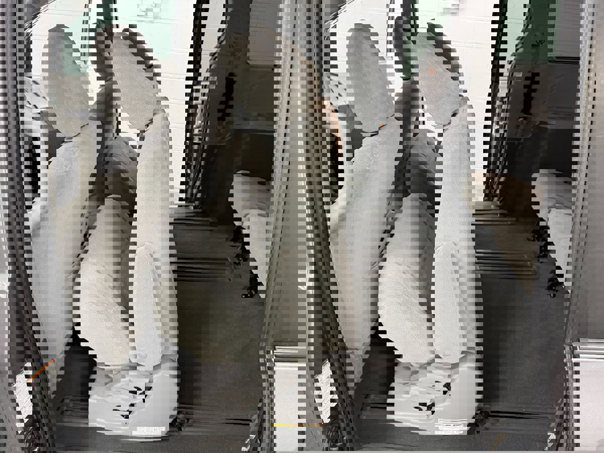 Used 2020 Toyota Sienna LE image 14