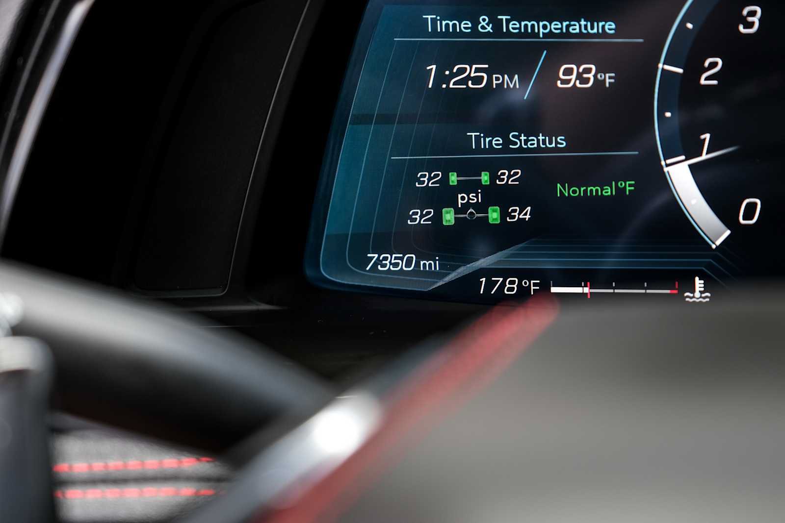 Used 2025 Chevrolet Corvette Z06 RWD image 16