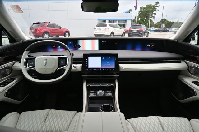 Used 2024 Lincoln Nautilus Black Label image 12